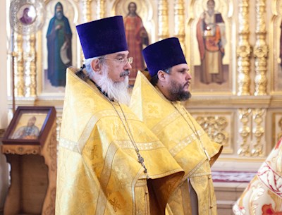 Митрополит Игнатий совершил Божественную литургию в храме Казанской иконы Божией Матери г. Саратова