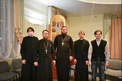 При Покровском соборе Саратова прошел молодежный «квиз»