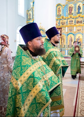 Митрополит Игнатий совершил Божественную литургию в Свято-Сергиевском женском монастыре села Алексеевка Базарно-Карабулакского района