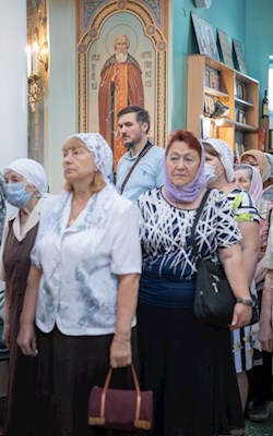 Митрополит Игнатий совершил Божественную литургию в храме Всех святых, в земле Русской просиявших, г. Саратова