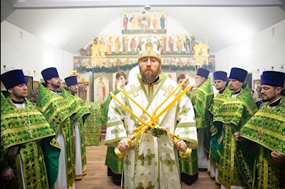 Митрополит Игнатий совершил Великое освящение храма преподобного Серафима Саровского р.п. Татищево и первую Божественную литургию в новоосвященном храме