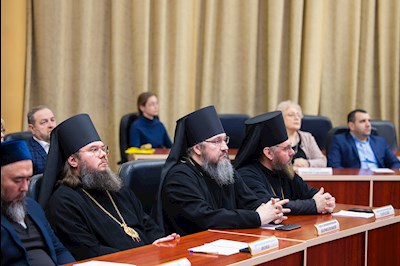 Митрополит Игнатий принял участие в заседании Совета по взаимодействию с национальными и религиозными объединениями