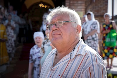 Митрополит Игнатий совершил великое освящение храма святых первоверховных апостолов Петра и Павла с. Куликовка Вольского района и Божественную литургию в новоосвященном храме