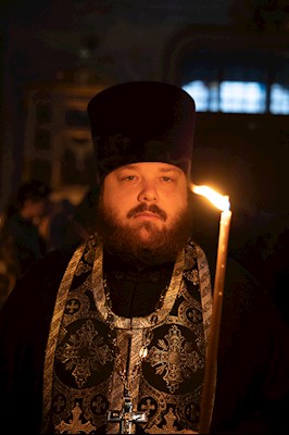 Митрополит Игнатий совершил великое повечерие с чтением Великого покаянного канона преподобного Андрея Критского в Покровском соборе г. Саратова