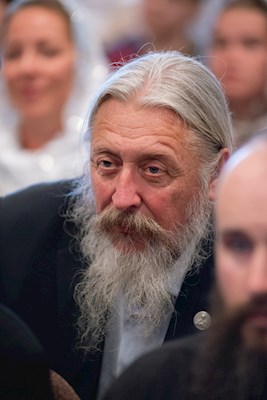 Митрополит Игнатий вручил дипломы выпускникам СПДС