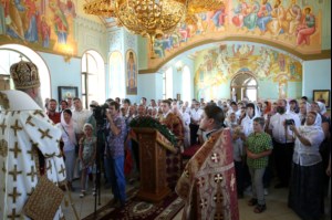 Митрополит Лонгин совершил Великое освящение Вознесенского храма Вознесенско-Пантелеимоновской церкви с. Усть-Курдюм