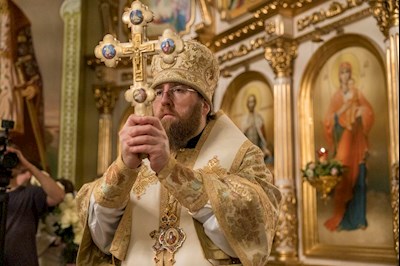 Митрополит Игнатий совершил ночную Божественную литургию в Покровском соборе г. Саратова