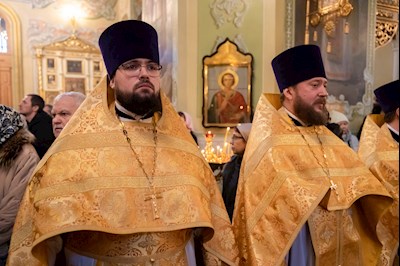 Митрополит Игнатий совершил Божественную литургию и молебен на новый год в Покровском соборе г. Саратова