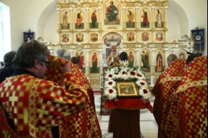 Чин Великого освящения и Божественная литургия в храме в честь Владимирской иконы Божией Матери Владимирского женского монастыря г. Вольска