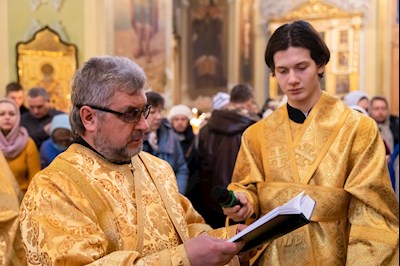 Митрополит Игнатий совершил Божественную литургию и молебен на новый год в Покровском соборе г. Саратова