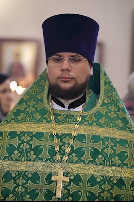 Митрополит Игнатий совершил Литургию Преждеосвященных Даров в храме в честь иконы Божией Матери «Всех скорбящих Радость» г. Саратова