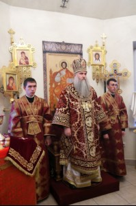 Божественная литургия в храме во имя священномученика Космы Саратовского