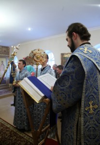Божественная литургия в храме в честь иконы Божией Матери «Скоропослушница» гор.Шиханы Вольского района
