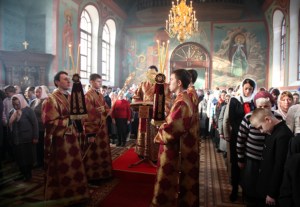 Божественная литургия в Крестовоздвиженском храме г. Хвалынска