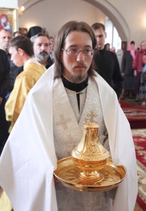 Божественная литургия в Спасо-Преображенском мужском монастыре Саратова