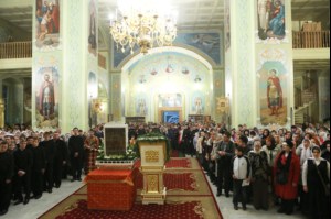 В Саратов принесена чудотворная Феодоровская икона Божией Матери