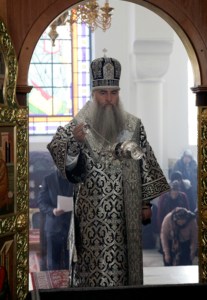 Литургия Преждеосвященных Даров на Архиерейском подворье — храме в честь иконы Божией Матери «Утоли моя печали» г.Саратова