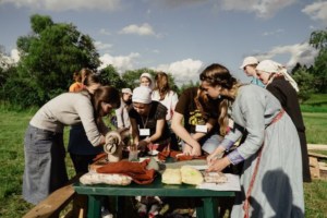 Делегация православной молодежи Саратова посетила международный фестиваль «Братья»