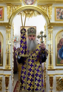 Божественная литургия в храме во имя святителей Василия Великого, Григория Богослова, Иоанна Златоуста г. Саратова