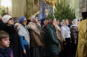 Великая Рождественская вечерня в храме в честь Покрова Пресвятой Богородицы г. Саратова