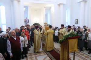 Божественная литургия в храме во имя святого равноапостольного великого князя Владимира г. Саратова