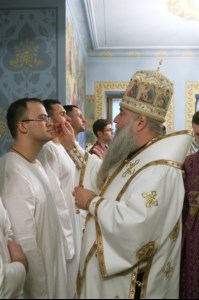 Крещальная литургия в Свято-Троицком кафедральном соборе г. Саратова