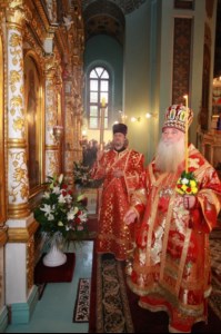 Всенощное бдение в Духосошественском кафедральном соборе Саратова