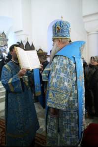 Божественная литургия на Архиерейском подворье – храме в честь иконы Божией Матери «Утоли моя печали» г.Саратова