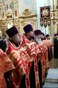 Пасхальная вечерня в храме Покрова Пресвятой Богородицы г.Саратова
