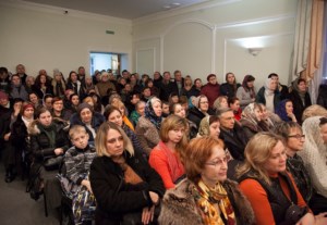 В Саратове прошла встреча с протоиереем Артемием Владимировым