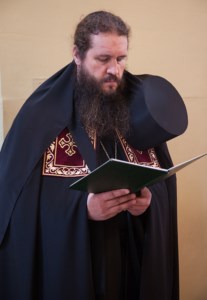 Всенощное бдение в храме в честь Покрова Пресвятой Богородицы г.Саратова