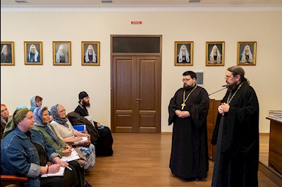 В Саратове открылись курсы для распространителей церковной утвари