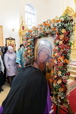 Божественная литургия в храме в честь Казанской иконы Божией Матери г. Саратова