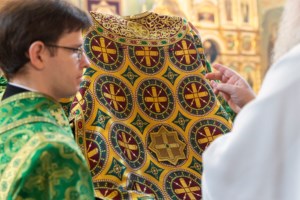 Божественная литургия в храме в честь Покрова Пресвятой Богородицы г. Саратова