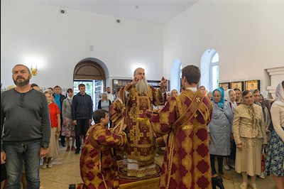 Божественная литургия в храме во имя пророка Божия Илии на Ильинской площади г. Саратова