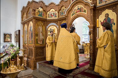 В саратовских храмах отметили День Крещения Руси