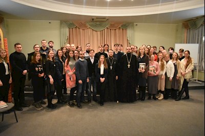При Покровском соборе Саратова прошел молодежный «квиз»