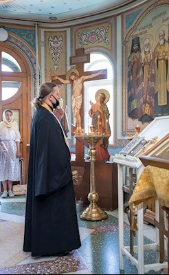 Митрополит Игнатий совершил Божественную литургию в храме Всех святых, в земле Русской просиявших, г. Саратова