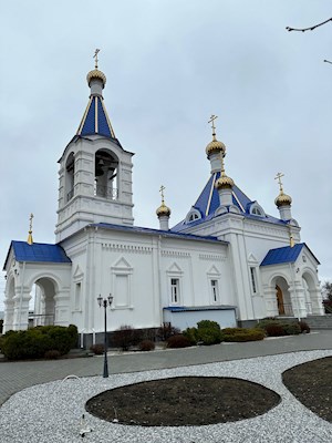 Митрополит Игнатий посетил Успенский храм г. Покровска
