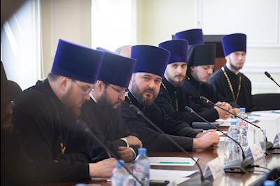 Митрополит Игнатий возглавил общее собрание благочинных Саратовской епархии и Административного секретариата