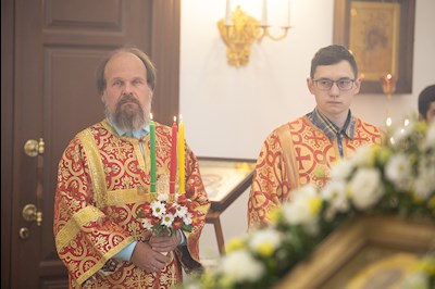 Митрополит Игнатий совершил Божественную литургию в храме святого апостола и евангелиста Иоанна Богослова г. Саратова
