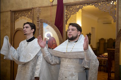 Завершилось пребывание саратовских святителей в крестовом храме епархиального управления