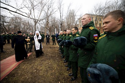 Митрополит Игнатий совершил чин освящения и закладки камня в честь строительства храма во имя Архистратига Божия Михаила на территории военного училища