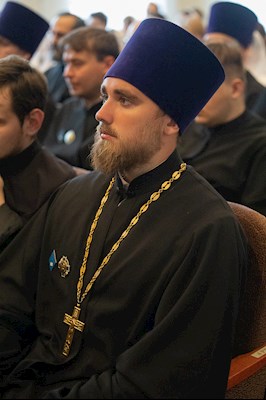Митрополит Игнатий вручил дипломы выпускникам СПДС
