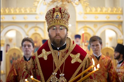 Митрополит Игнатий совершил Божественную литургию пасхальным чином в храме святого пророка Илии п. Сенной Вольского района