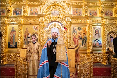 Митрополит Игнатий совершил Божественную литургию в Свято-Троицком кафедральном соборе г. Саратова