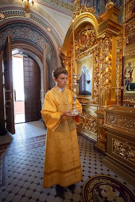 Митрополит Игнатий совершил Божественную литургию в Свято-Троицком кафедральном соборе Саратова