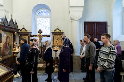 Всенощное бдение на Архиерейском подворье – в храме в честь иконы Божией Матери «Утоли моя печали» г. Саратова