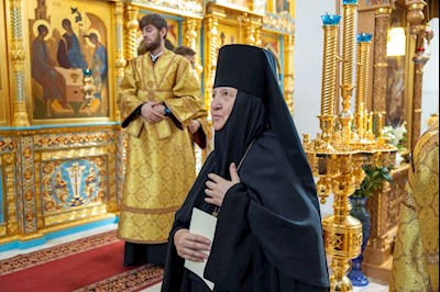 Митрополит Игнатий совершил Божественную литургию в Свято-Алексиевском женском монастыре г. Саратова
