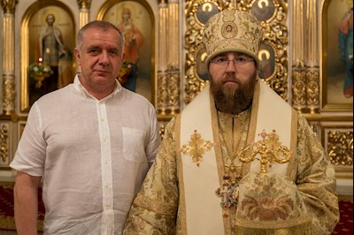 Митрополит Игнатий совершил ночную Божественную литургию в Покровском соборе г. Саратова
